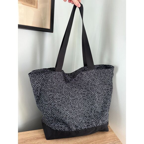 Victoria's Secret Pink Black and White Logo Weekender Travel Bag Tote - Picture 1 of 7